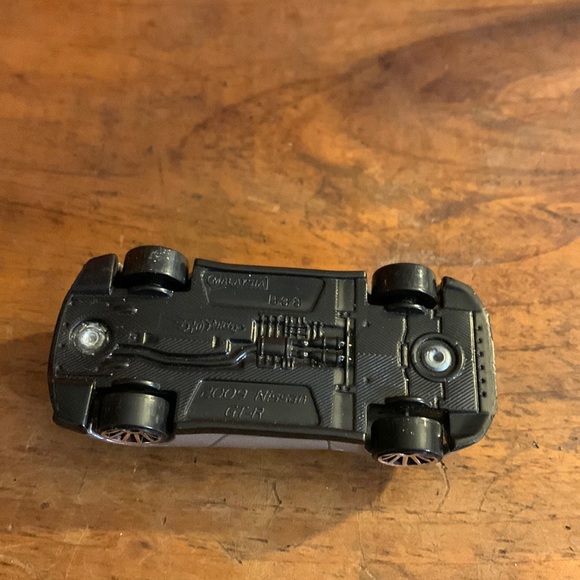 HOT WHEELS-Silver ‘2009 NISSAN GT-R’ Diecast Toy Car - Picture 7 of 7